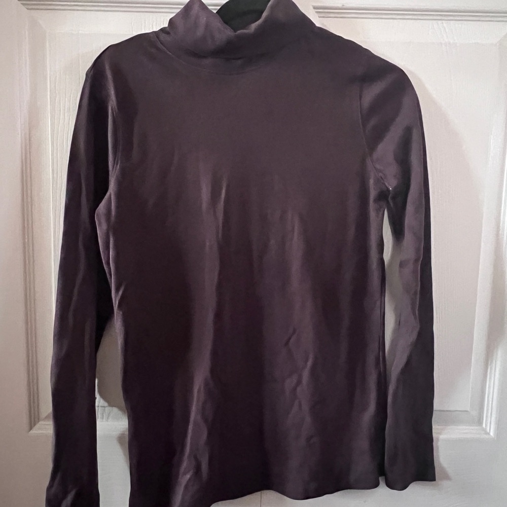 St John’s bay Turtle neck top